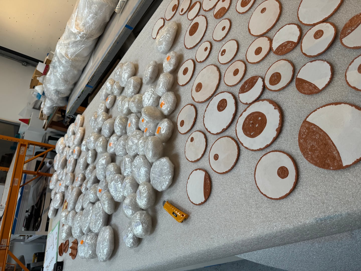 Terracotta glazed disks - Image 2