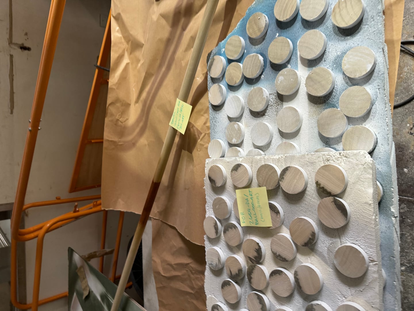 Terracotta glazed disks - Image 8